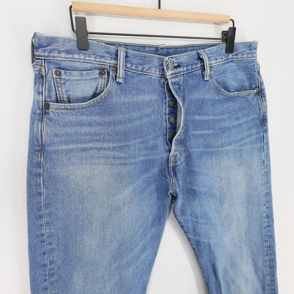 Levis 501 Jeans Mens 34x32 Blue Medium Wash Straight Leg Button Fly Stretch